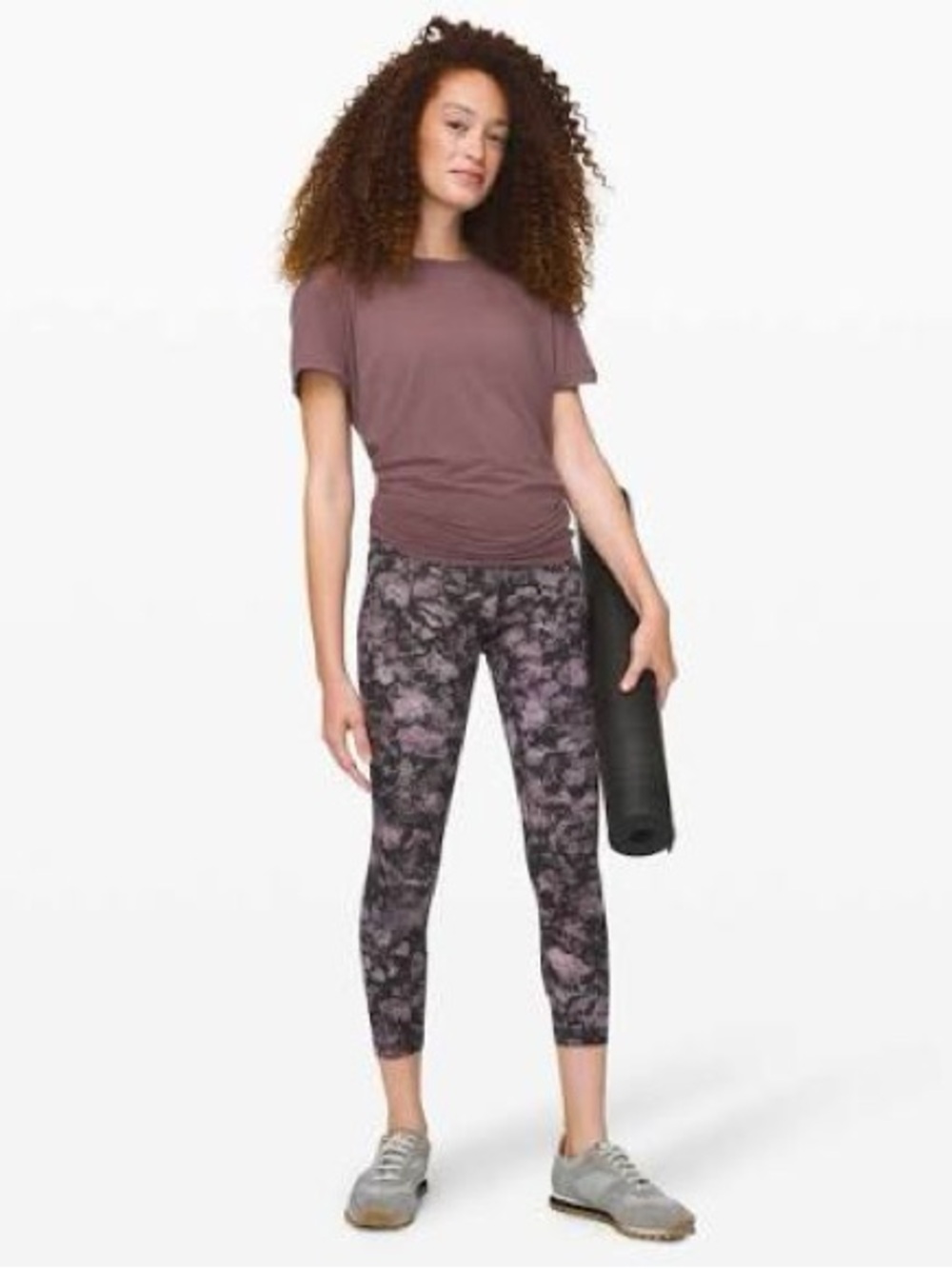 Lululemon Align Pant II 25"
Floral Illusion Ice Grey Multi Size 6